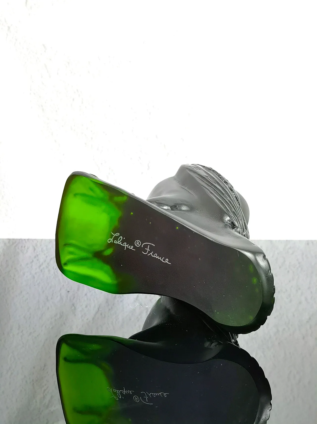 Lalique Toucan Sculpture crystal 6