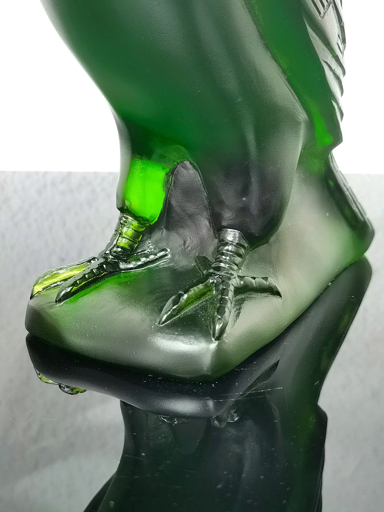 Lalique Toucan Sculpture crystal 9