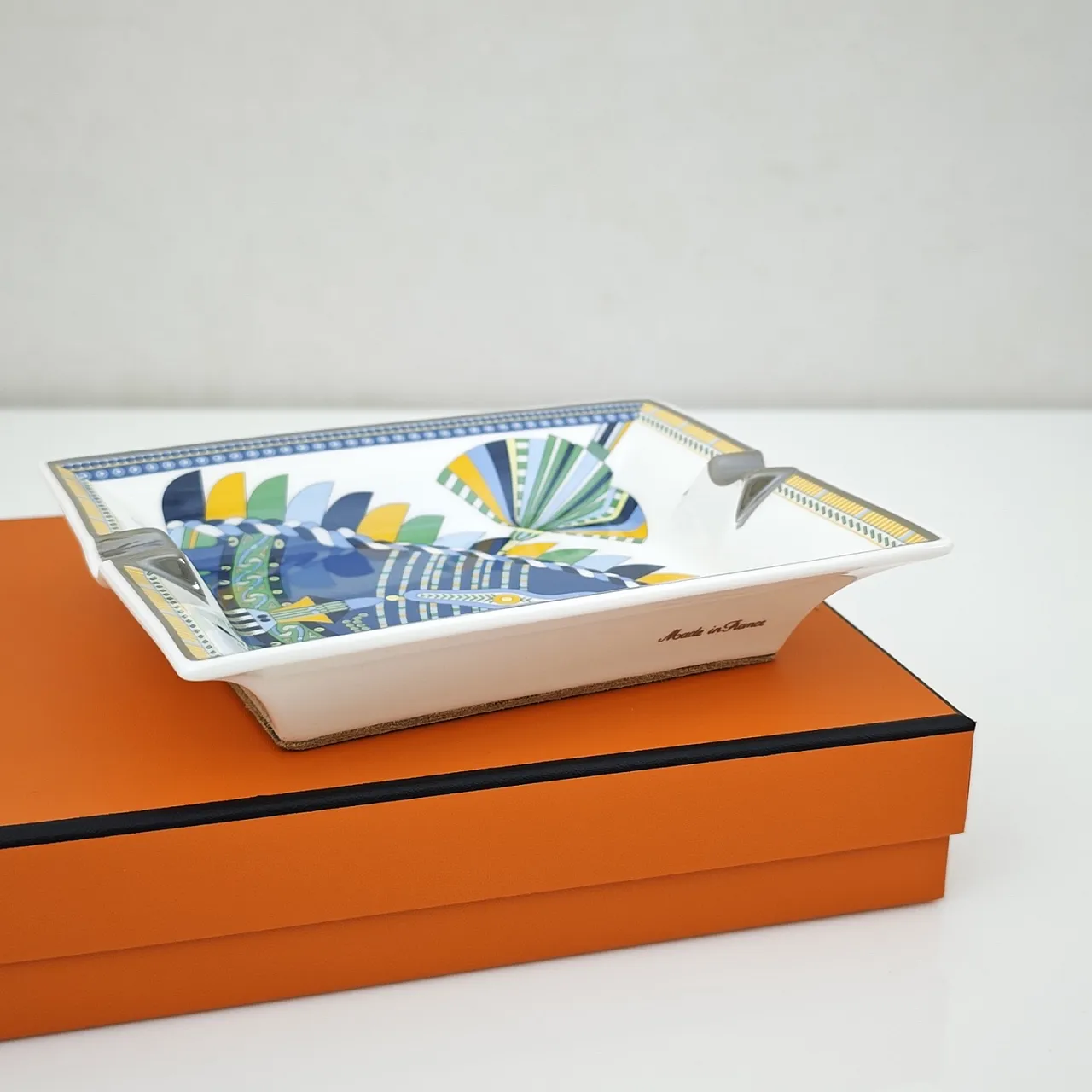 Hermes Haute Parure ashtray 1