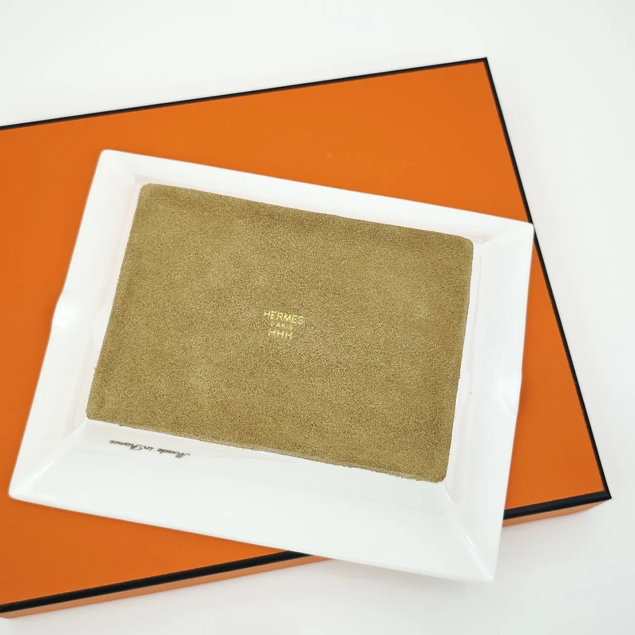 Hermes Haute Parure ashtray 8