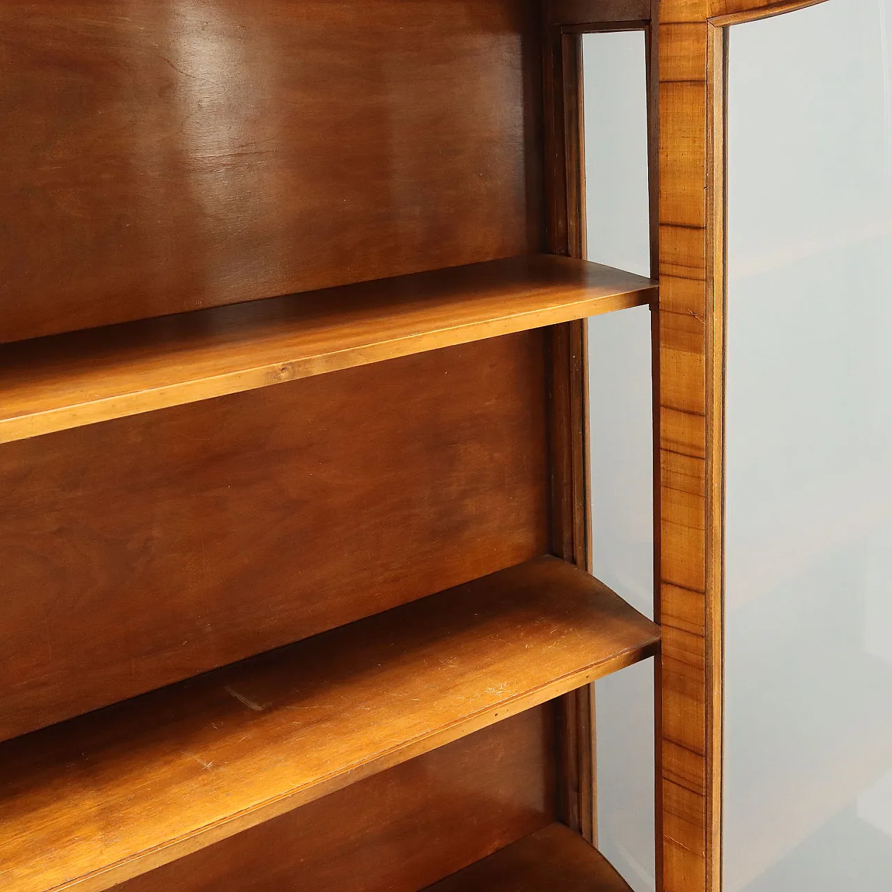 Baroque style showcase in walnut, 20th century 7
