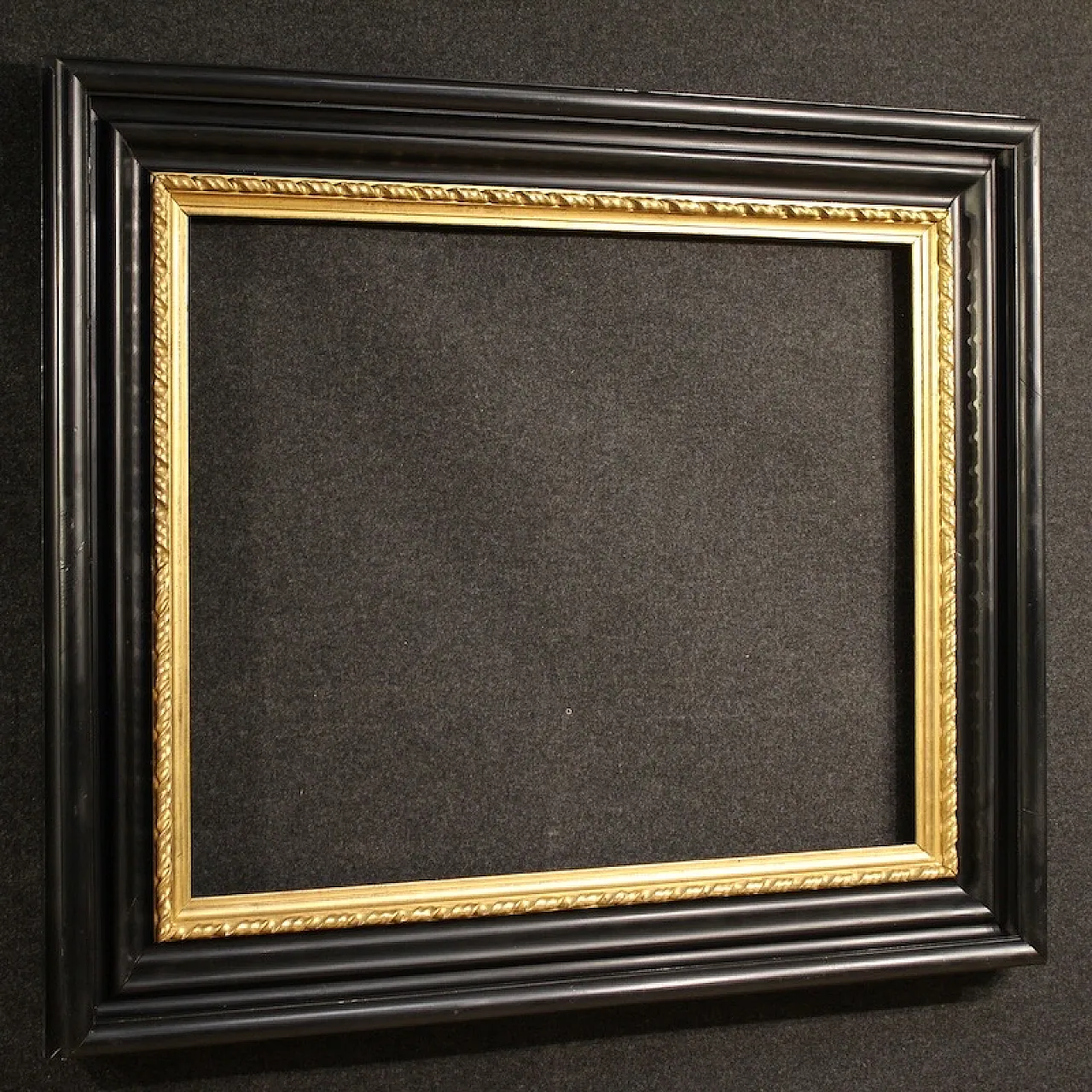 Italian frame, 20th century 10