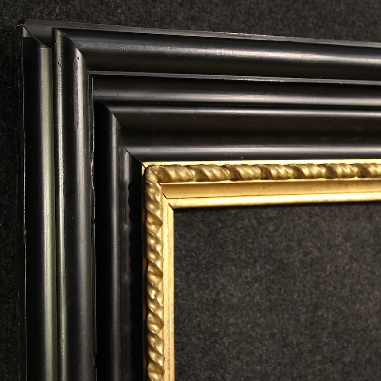 Italian frame, 20th century 12