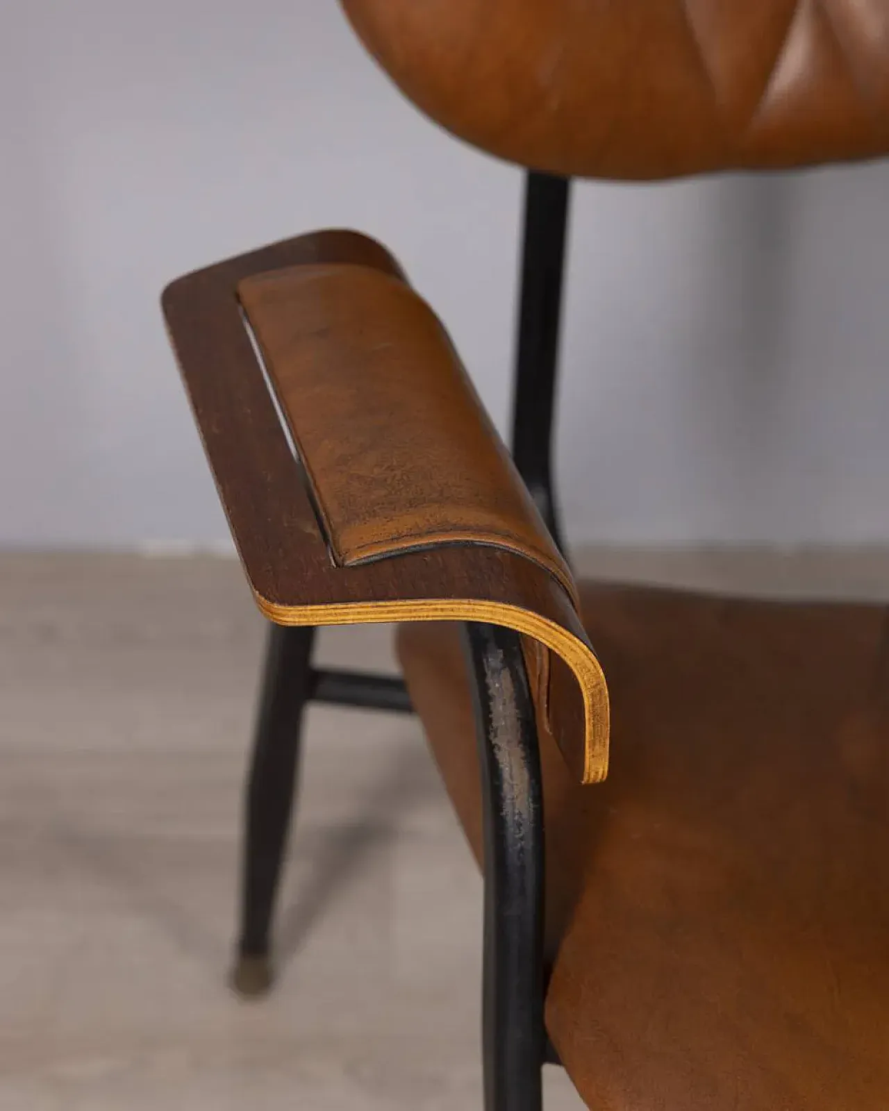 Sedia in pelle di Gastone Rinaldi per Rima, anni '50 2