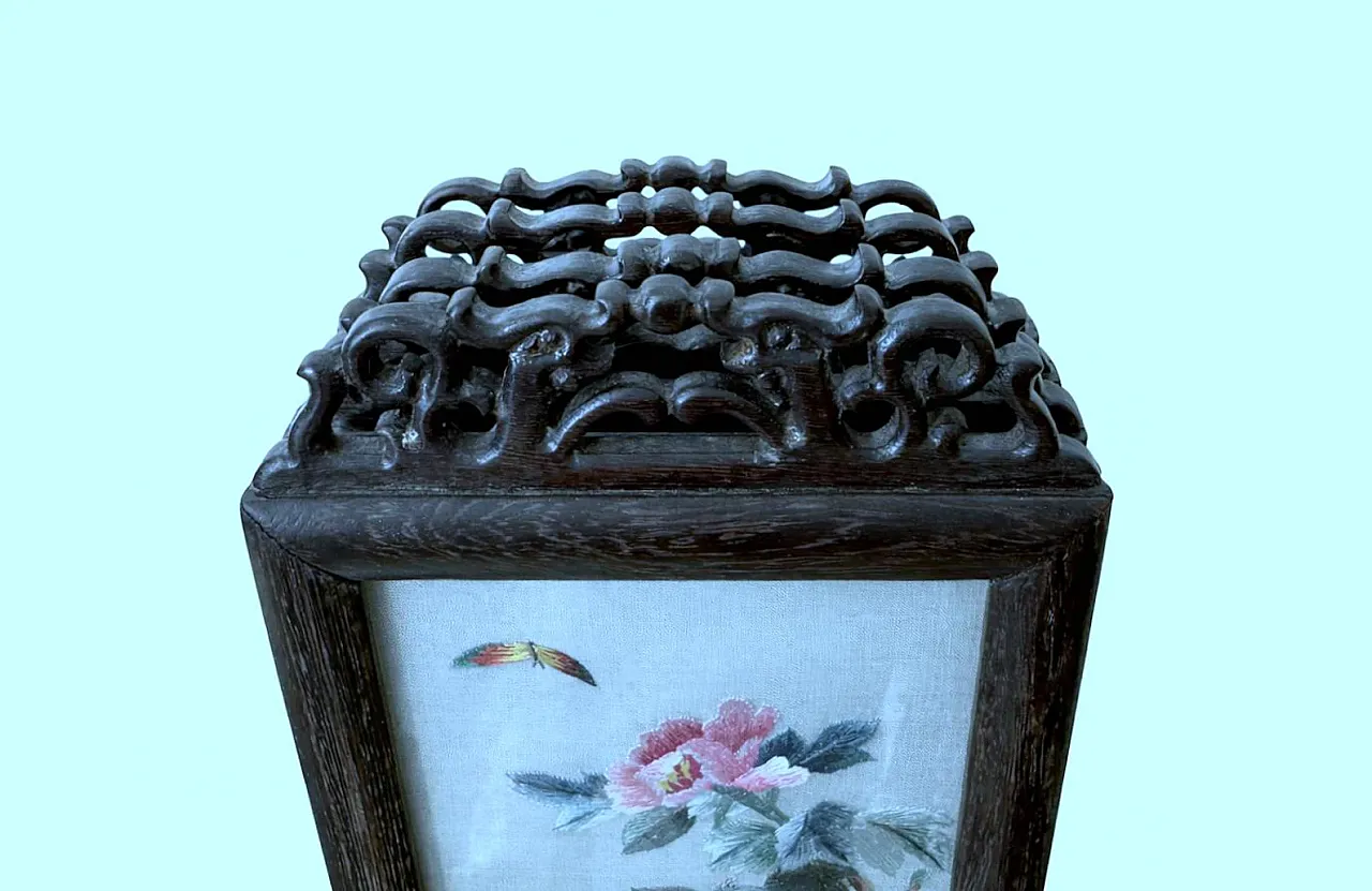 Double-sided tabletop screen, Suzhou silk embroidery, 1950s 4