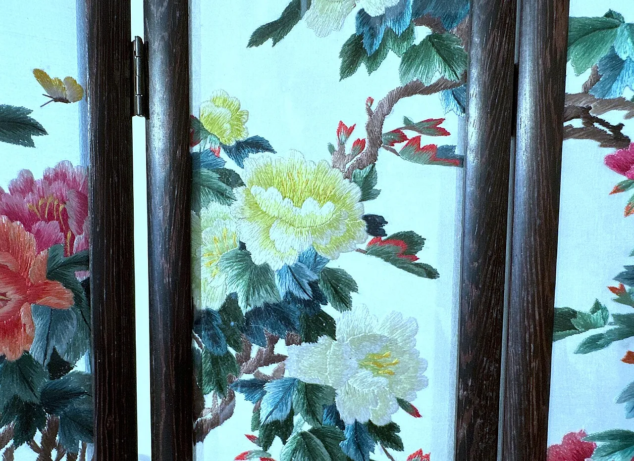 Double-sided tabletop screen, Suzhou silk embroidery, 1950s 7