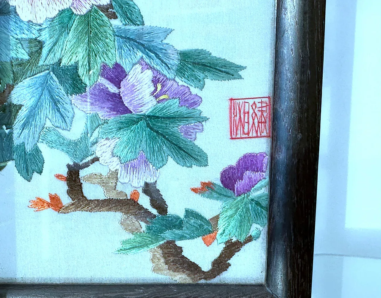 Double-sided tabletop screen, Suzhou silk embroidery, 1950s 8