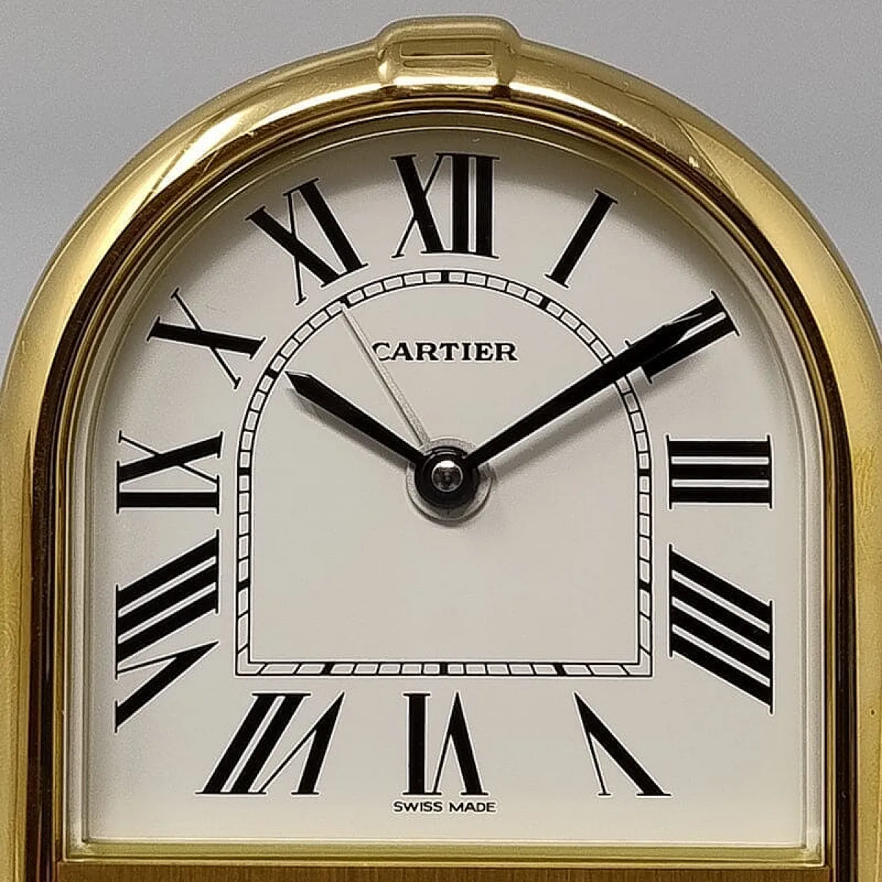 Cartier Romane 18K Gold alarm clock, 1980s 3