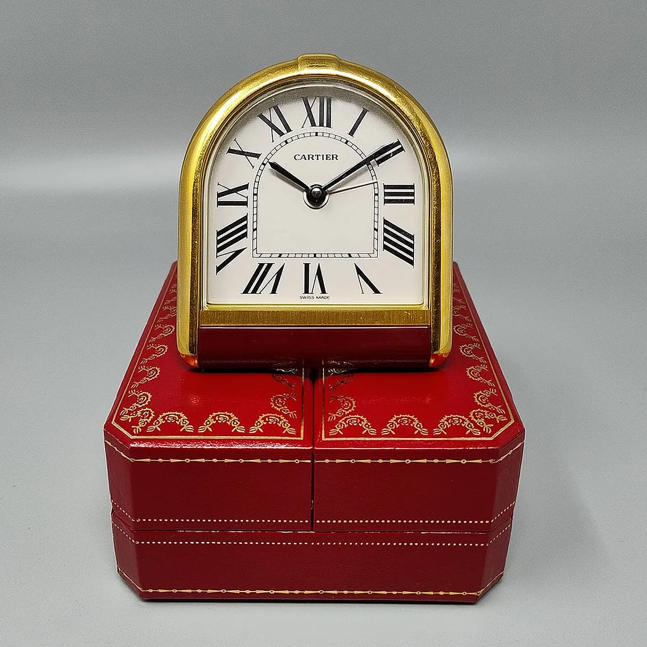 Cartier Romane 18K Gold alarm clock, 1980s 8
