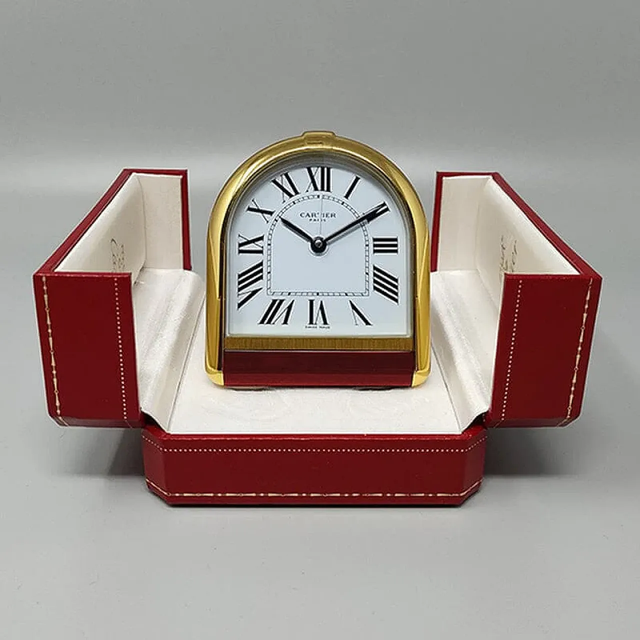 Cartier Romane 18K Gold alarm clock, 1980s 10