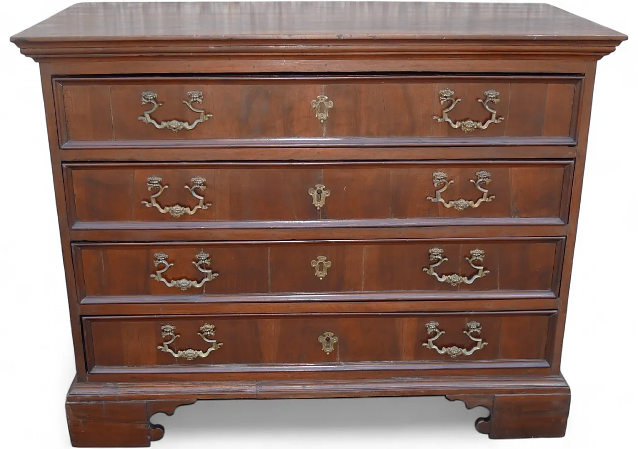 Chest of drawers in walnut, 18th century 15