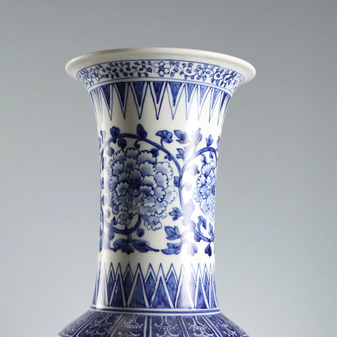Yen Yen porcelain vase, 20th century 3