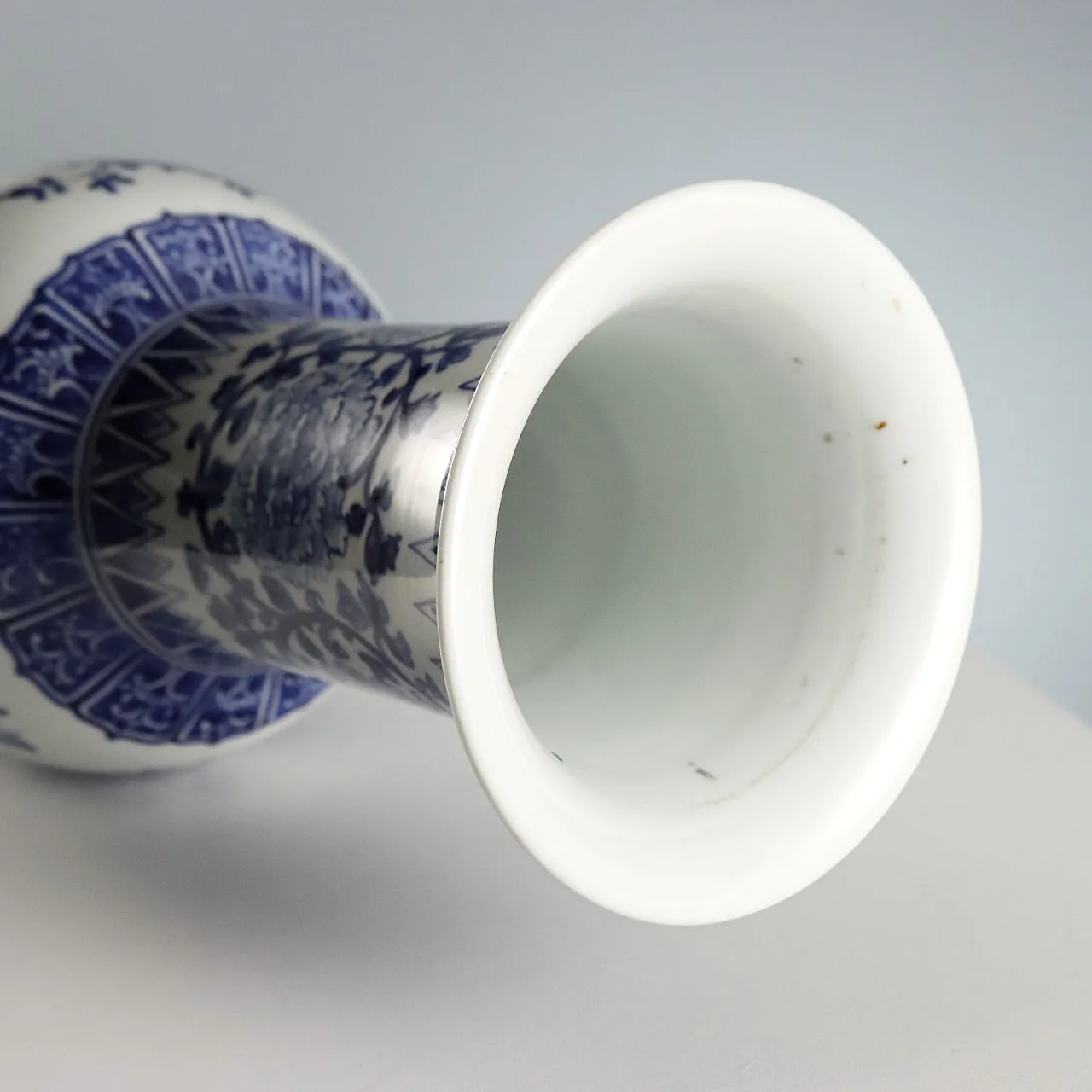 Yen Yen porcelain vase, 20th century 7