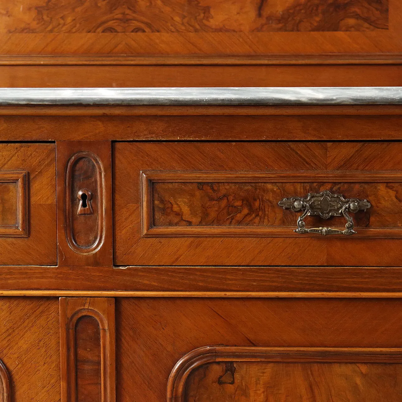 Umbertina sideboard in walnut and walnut root, 20th century 8