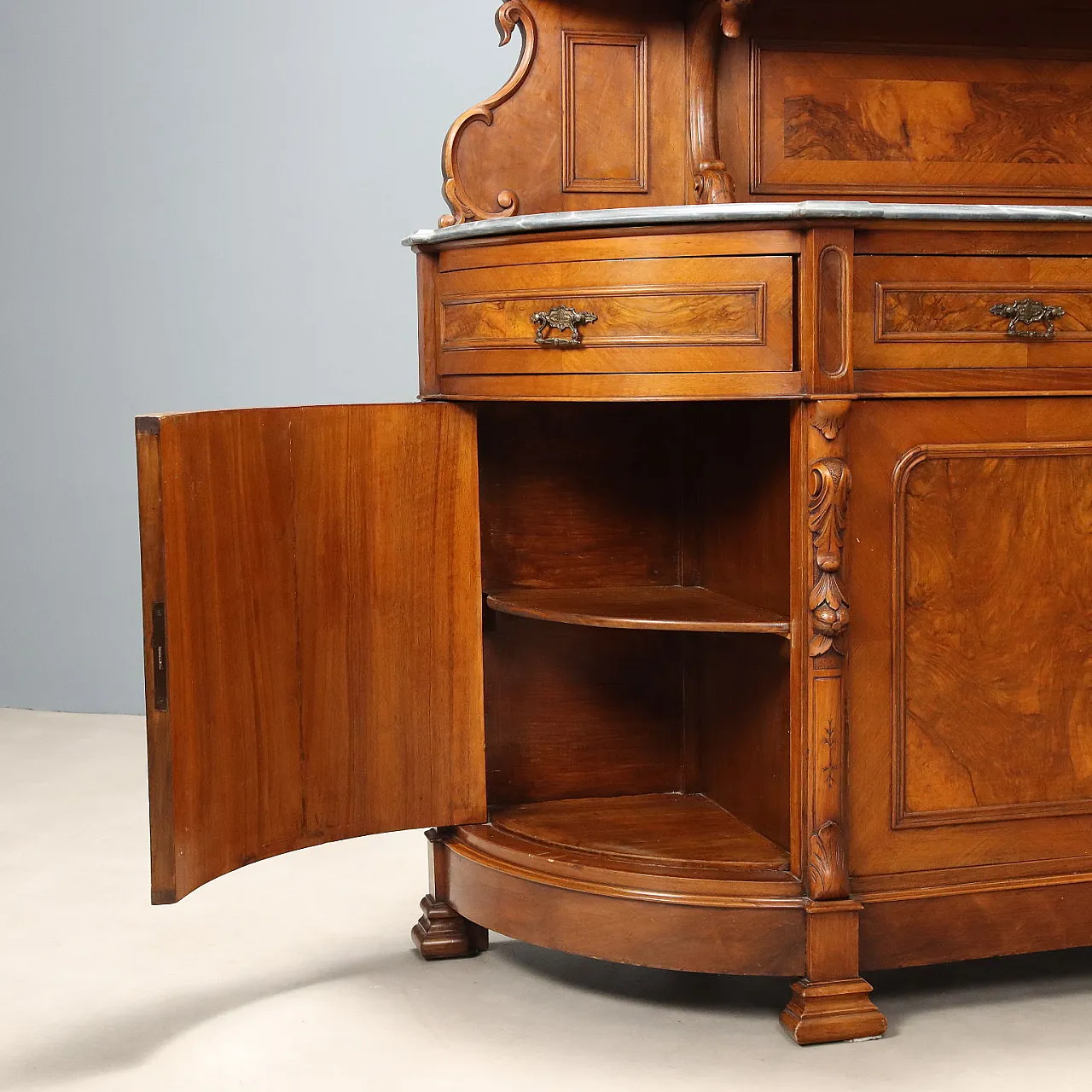 Umbertina sideboard in walnut and walnut root, 20th century 9