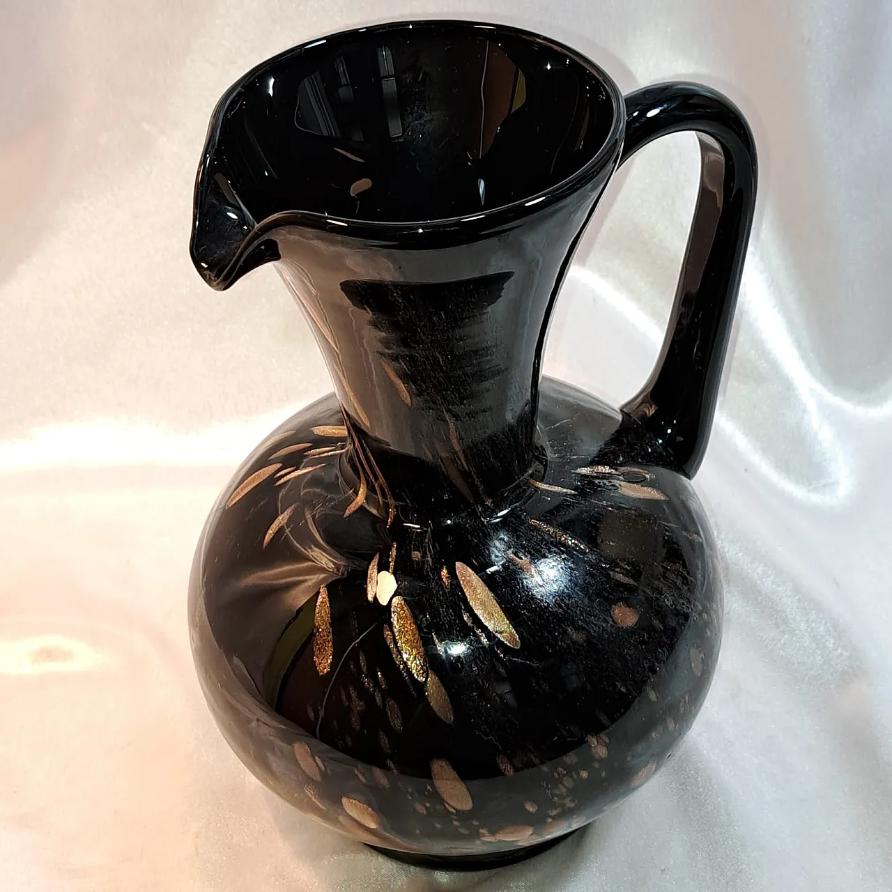 Black glass and aventurine vase attributable to Nason. 50s 3
