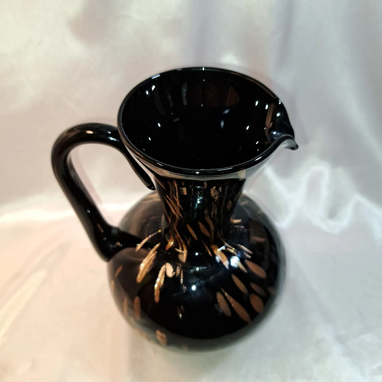 Black glass and aventurine vase attributable to Nason. 50s 4