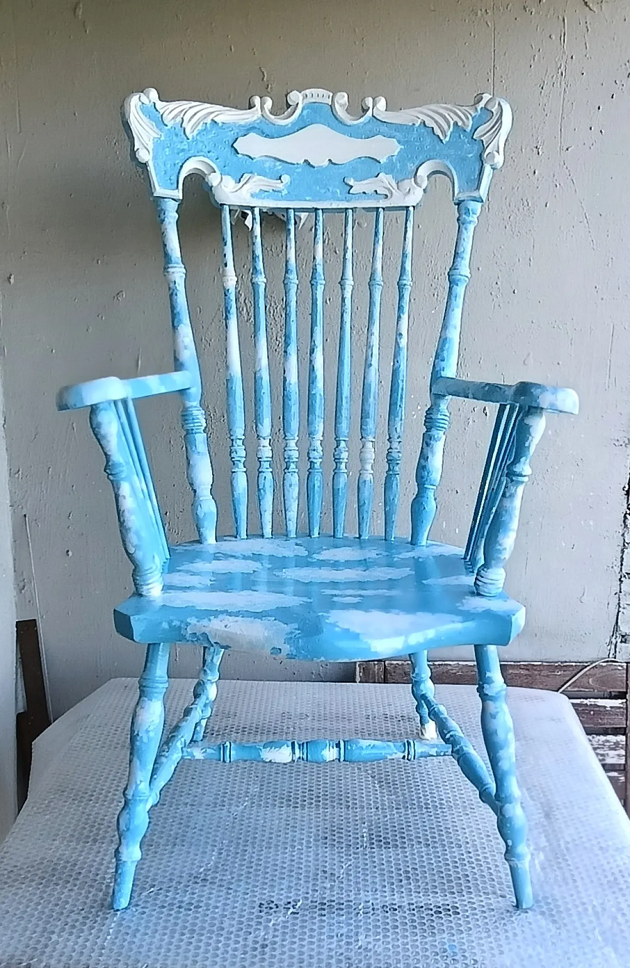 Magritte chair, 2000s 5
