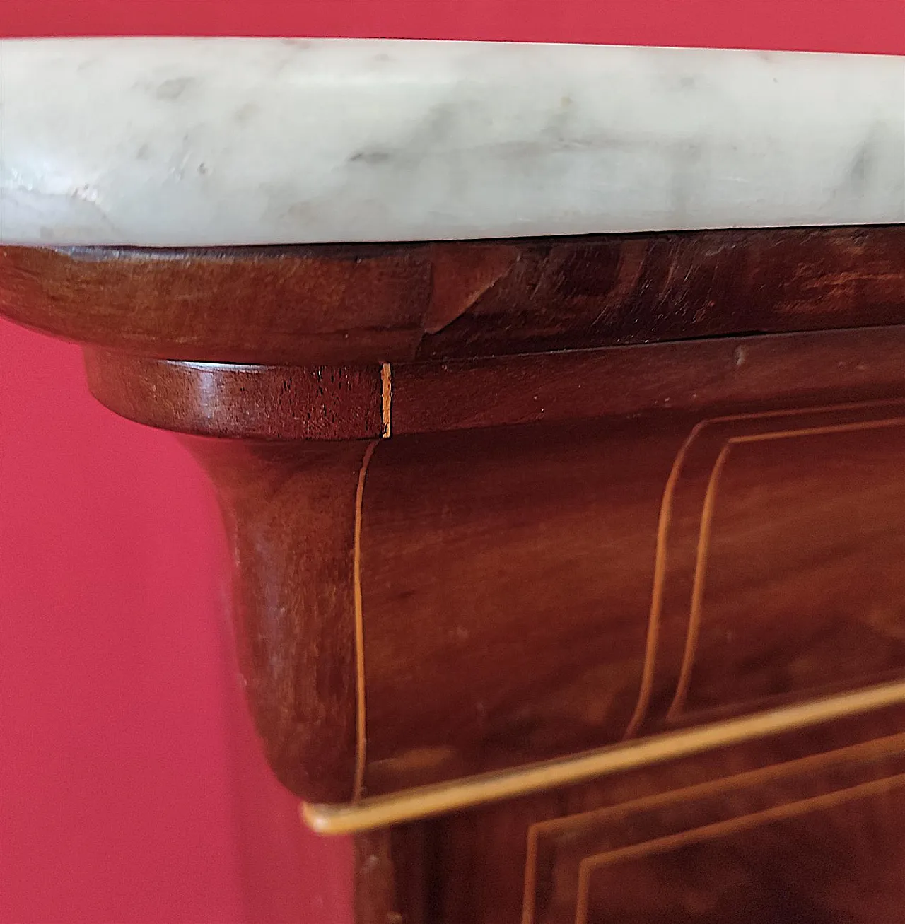 Small mahogany dresser with marble top, 19th century 8