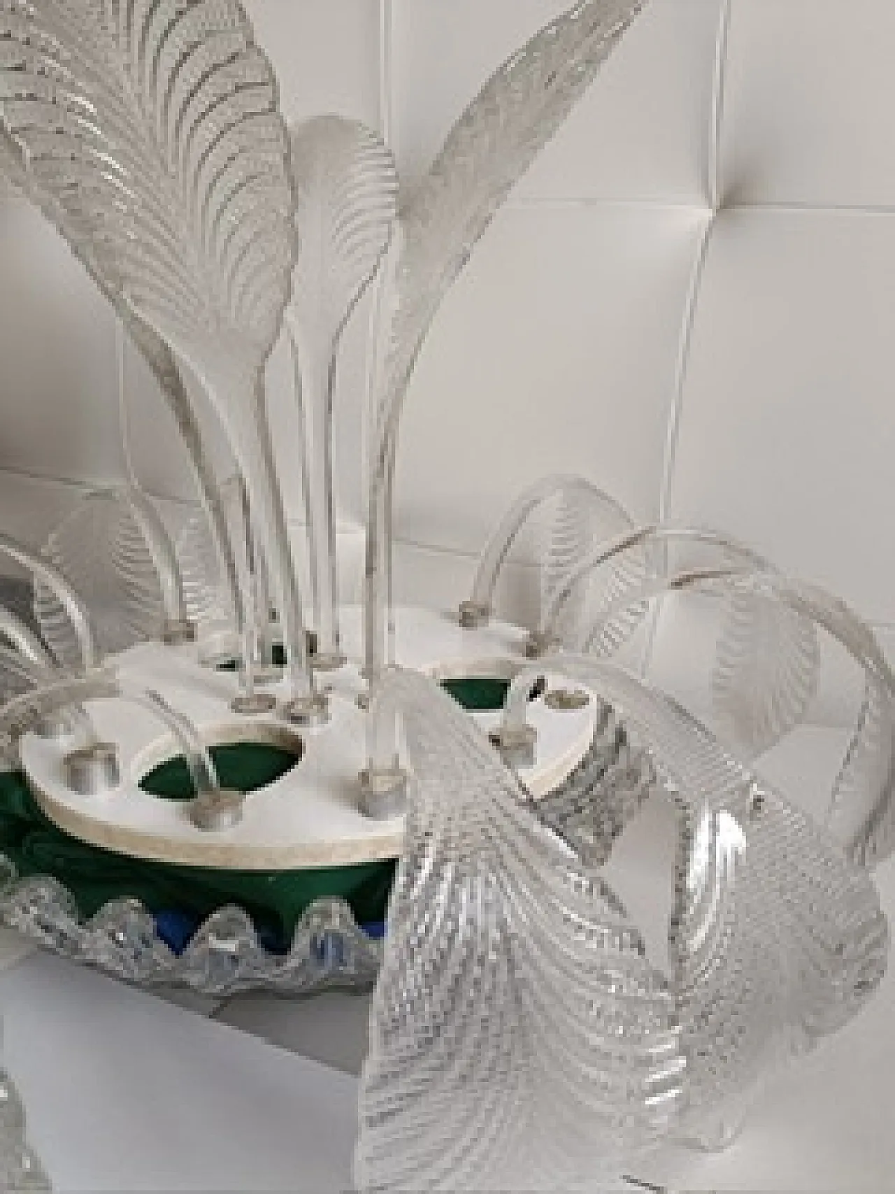Lampadario in vetro con motivo a foglie, anni '70 2
