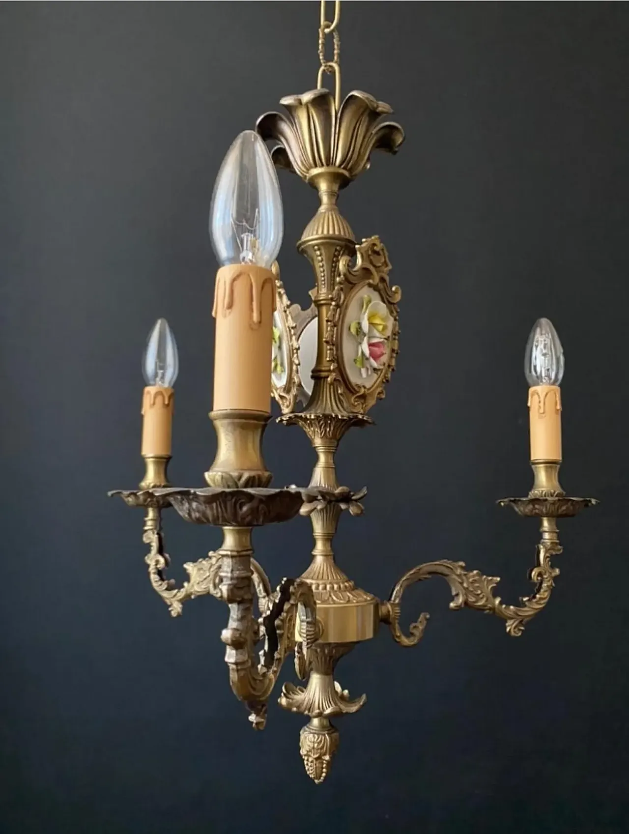 Chandelier with ceramic decorations, 1960s 4