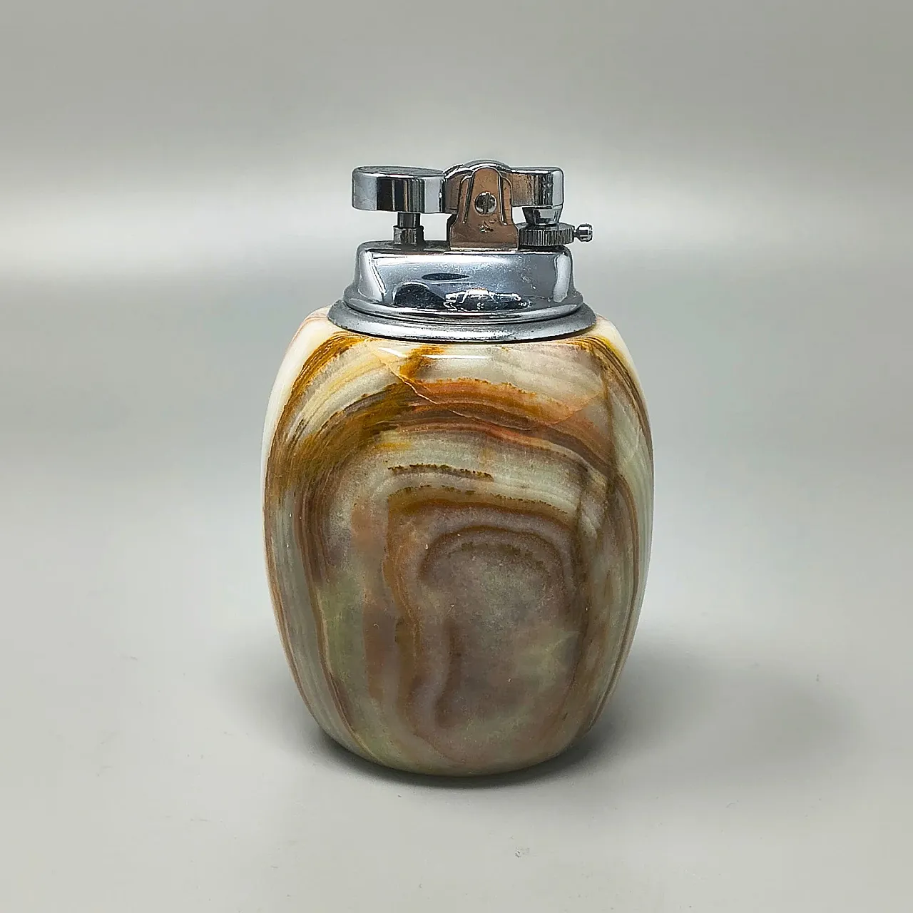 Mid-Century Modern onyx lighter and ashtray, 1960s 2