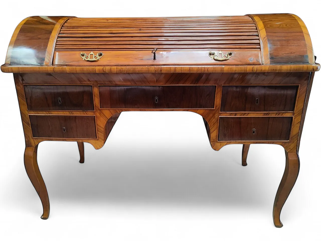 Tuscan desk in olive wood, Louis XV style, Italy. 13