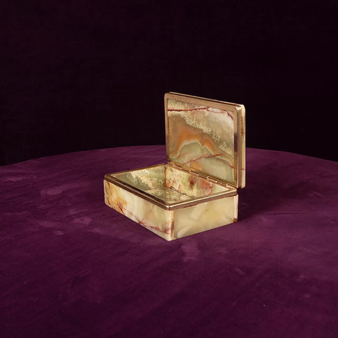 Green onyx and brass lidded catch-all box, 1970s 4