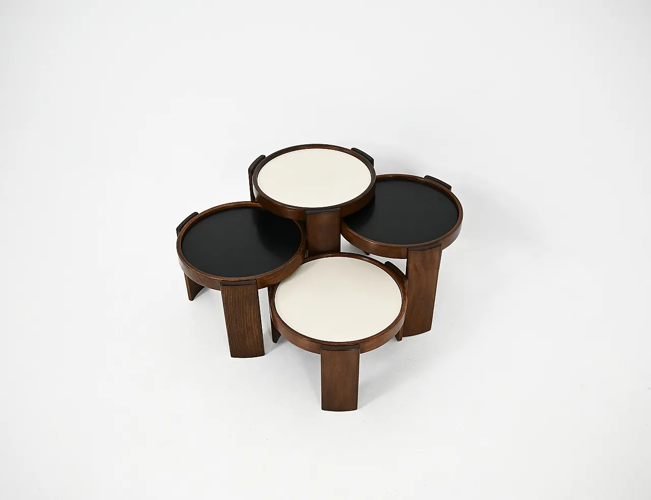 4 tavolini modello 780 di Gianfranco Frattini per Cassina, anni '60 2