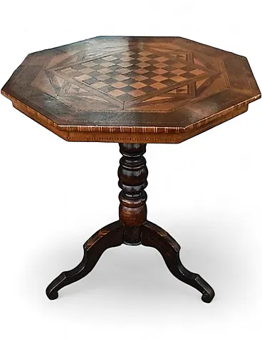 Octagonal table inlaid with various wood essences, 19th century
