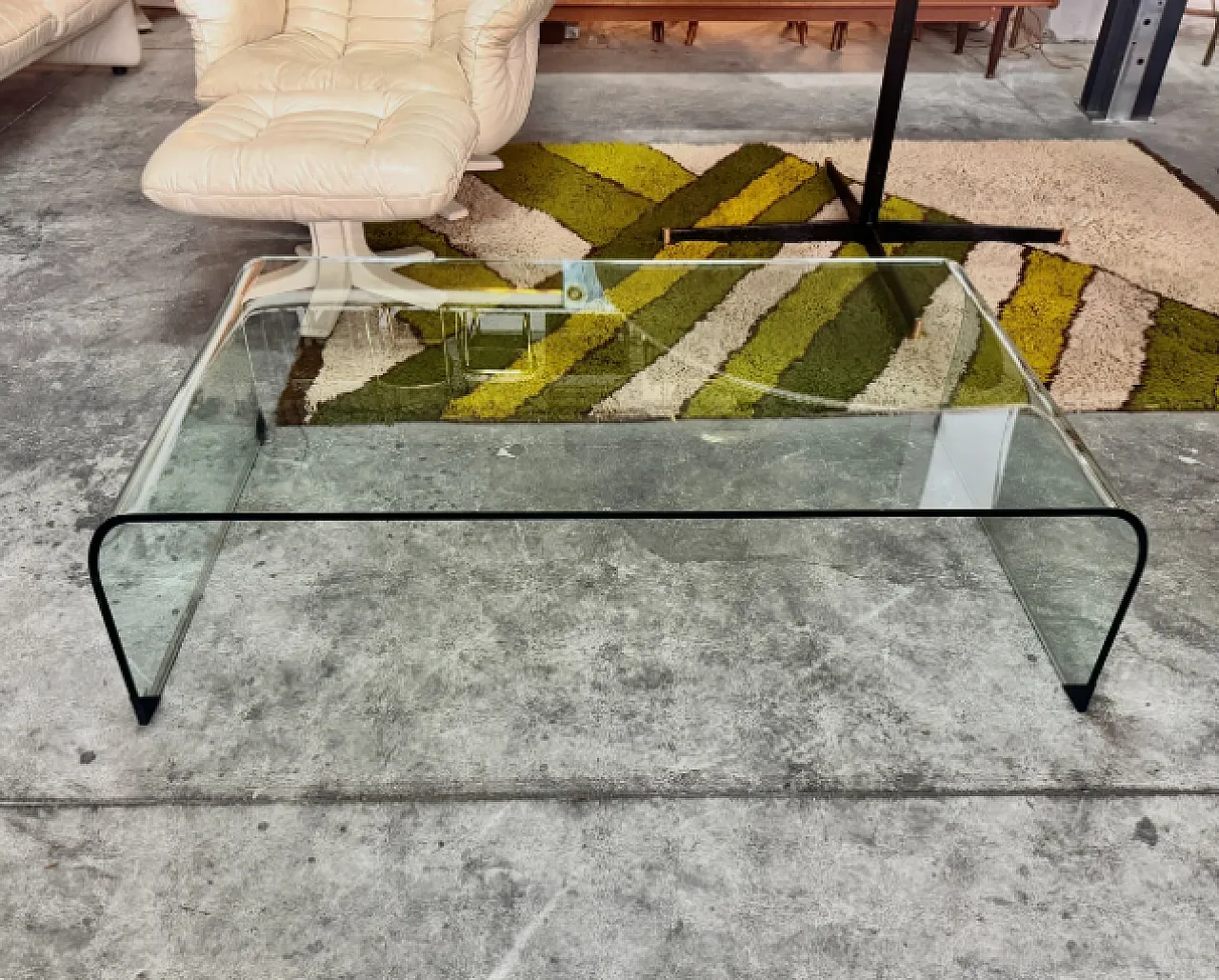 Fiam curved glass waterfall effect coffee table, 1980s 3