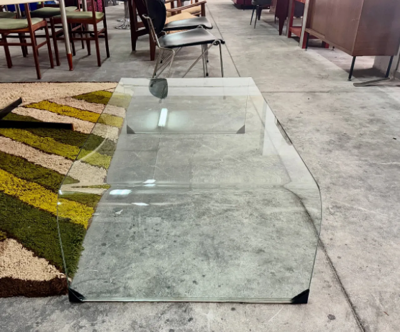 Fiam curved glass waterfall effect coffee table, 1980s 7