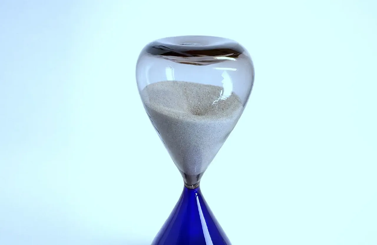 Clessidra in vetro di Murano di Fulvio Bianconi per Venini, anni '90 7