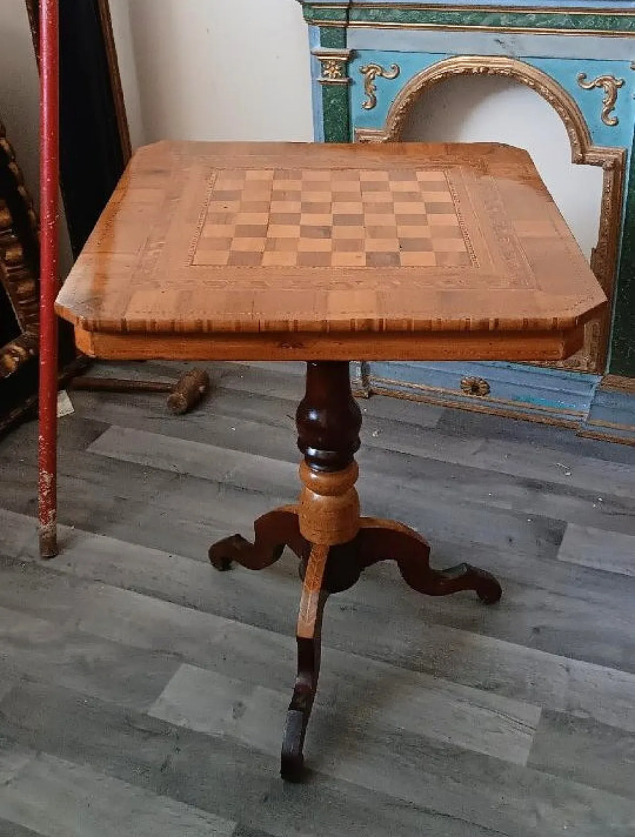 Tavolo intarsiato in vari tipi di legno, '800 1