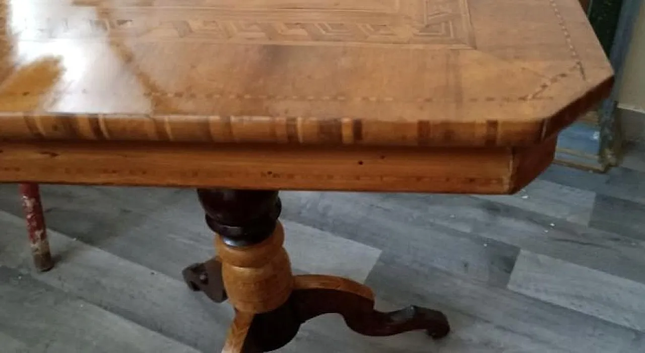 Tavolo intarsiato in vari tipi di legno, '800 7