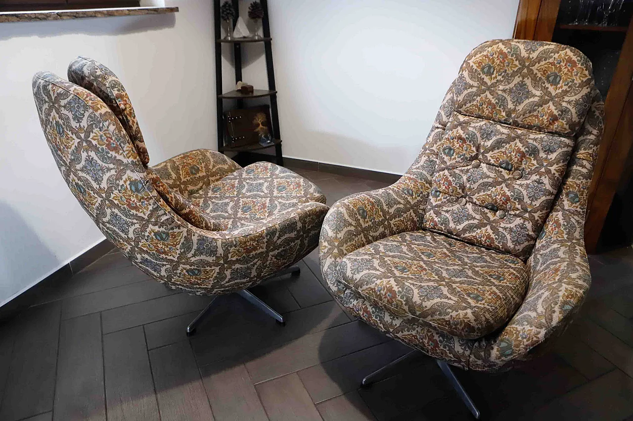 Pair of High-Back Swivel Armchairs with Abstract Upholstery, 70s 1