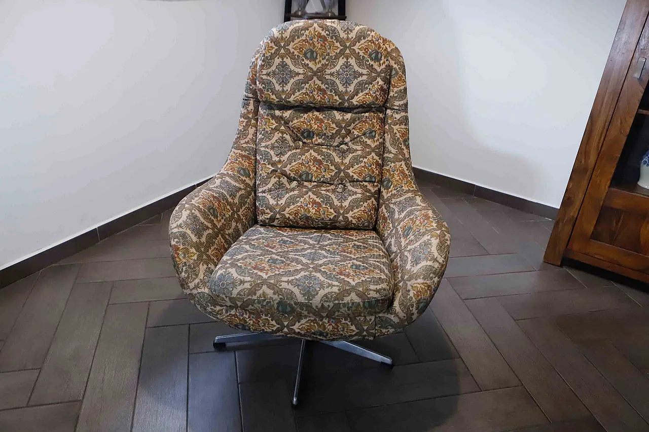 Pair of High-Back Swivel Armchairs with Abstract Upholstery, 70s 10