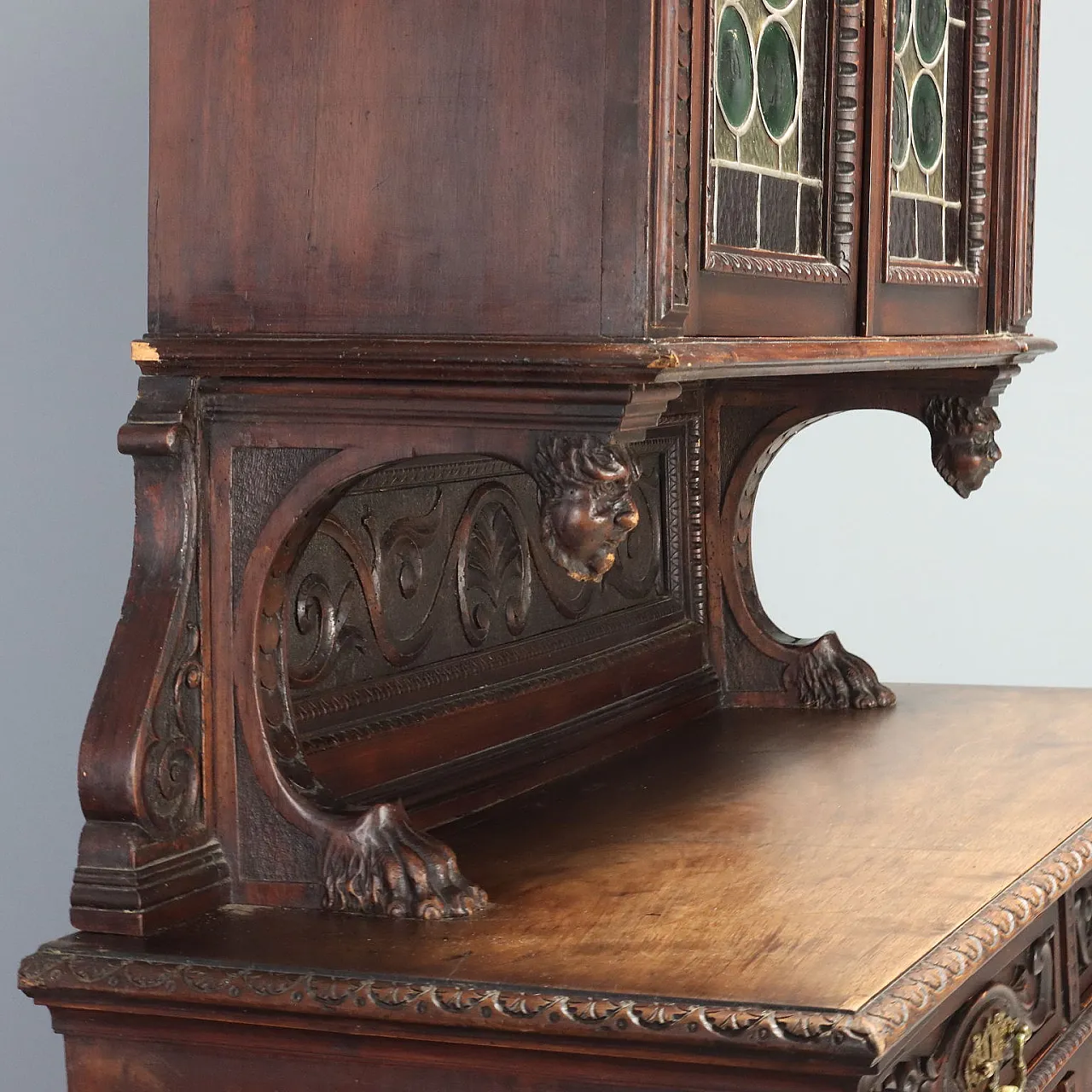 Double body sideboard in Neo-Renaissance style in walnut, 19th century 9