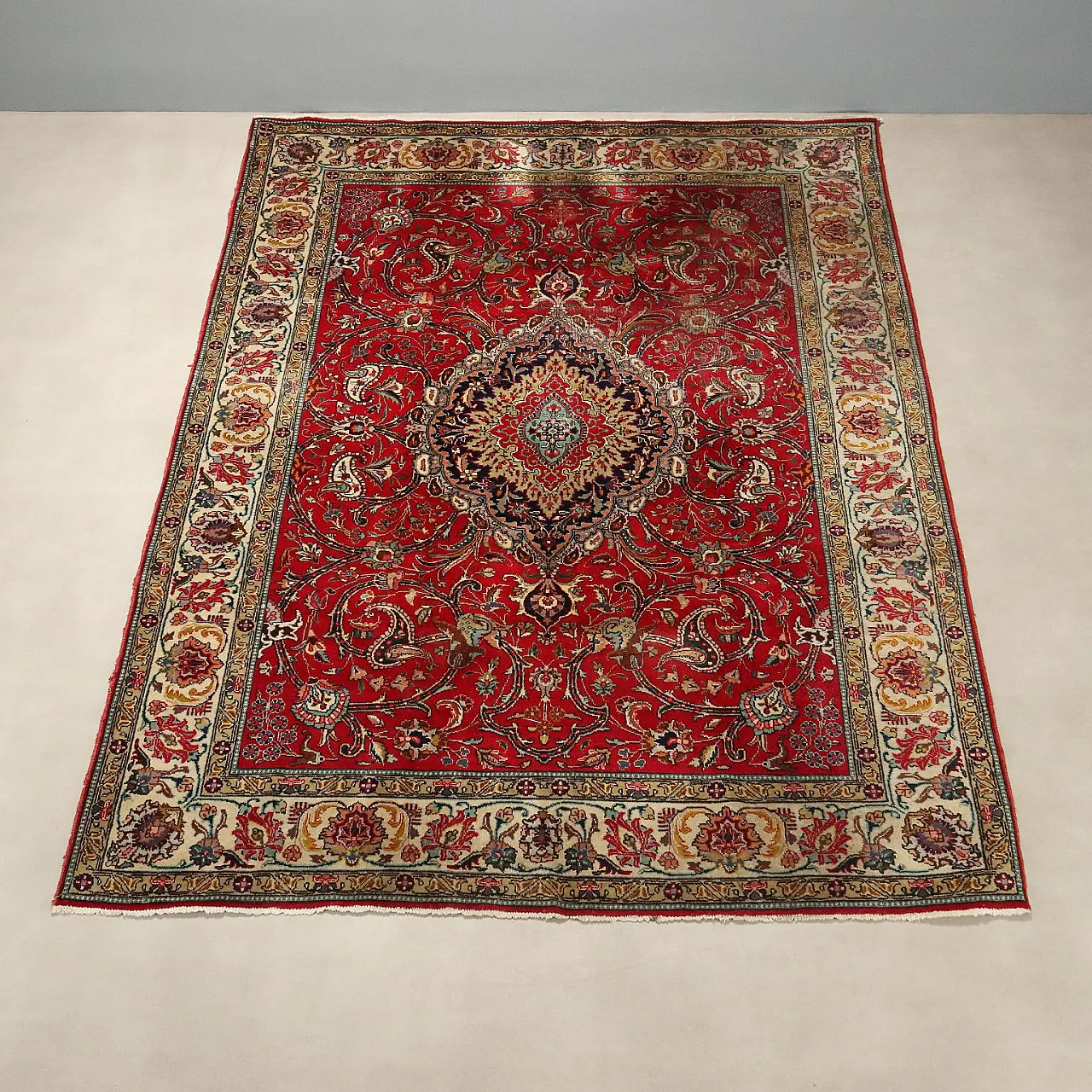 Tabriz rug in cotton and wool, 20th century 4