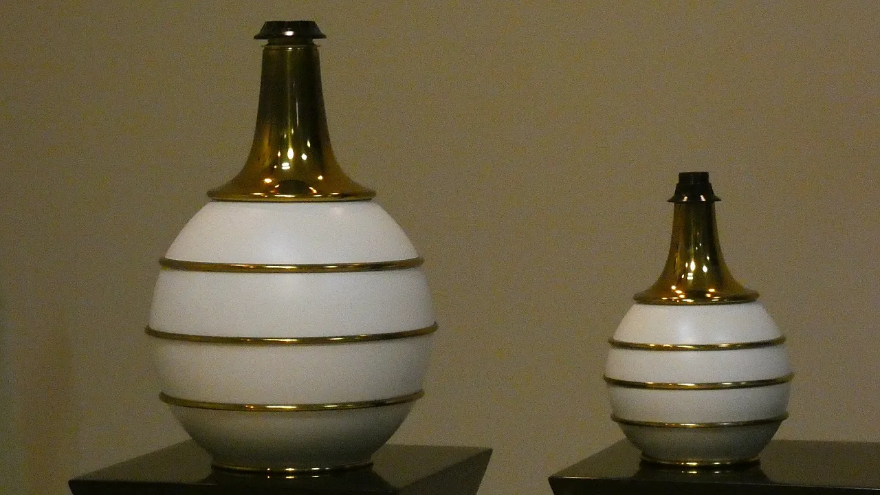 Pair of table lamps with brass details by Tommaso Barbi, 1970s 1