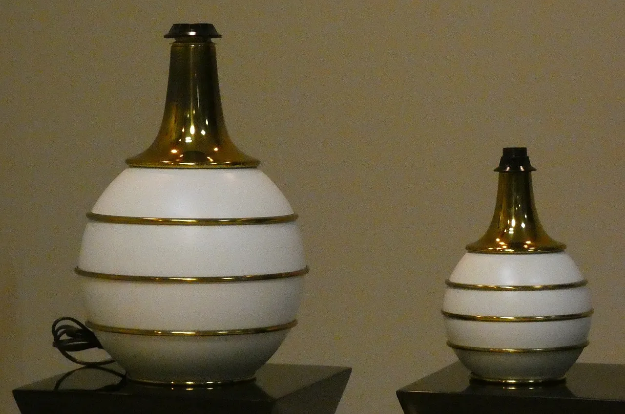 Pair of table lamps with brass details by Tommaso Barbi, 1970s 3