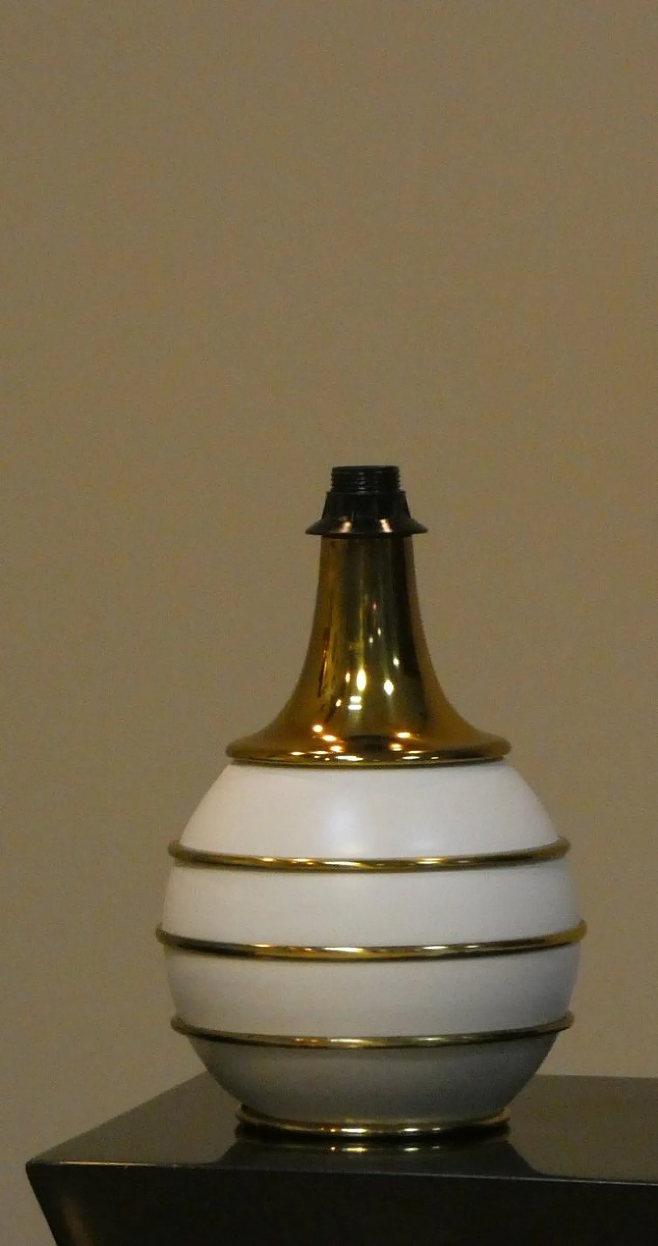 Pair of table lamps with brass details by Tommaso Barbi, 1970s 9