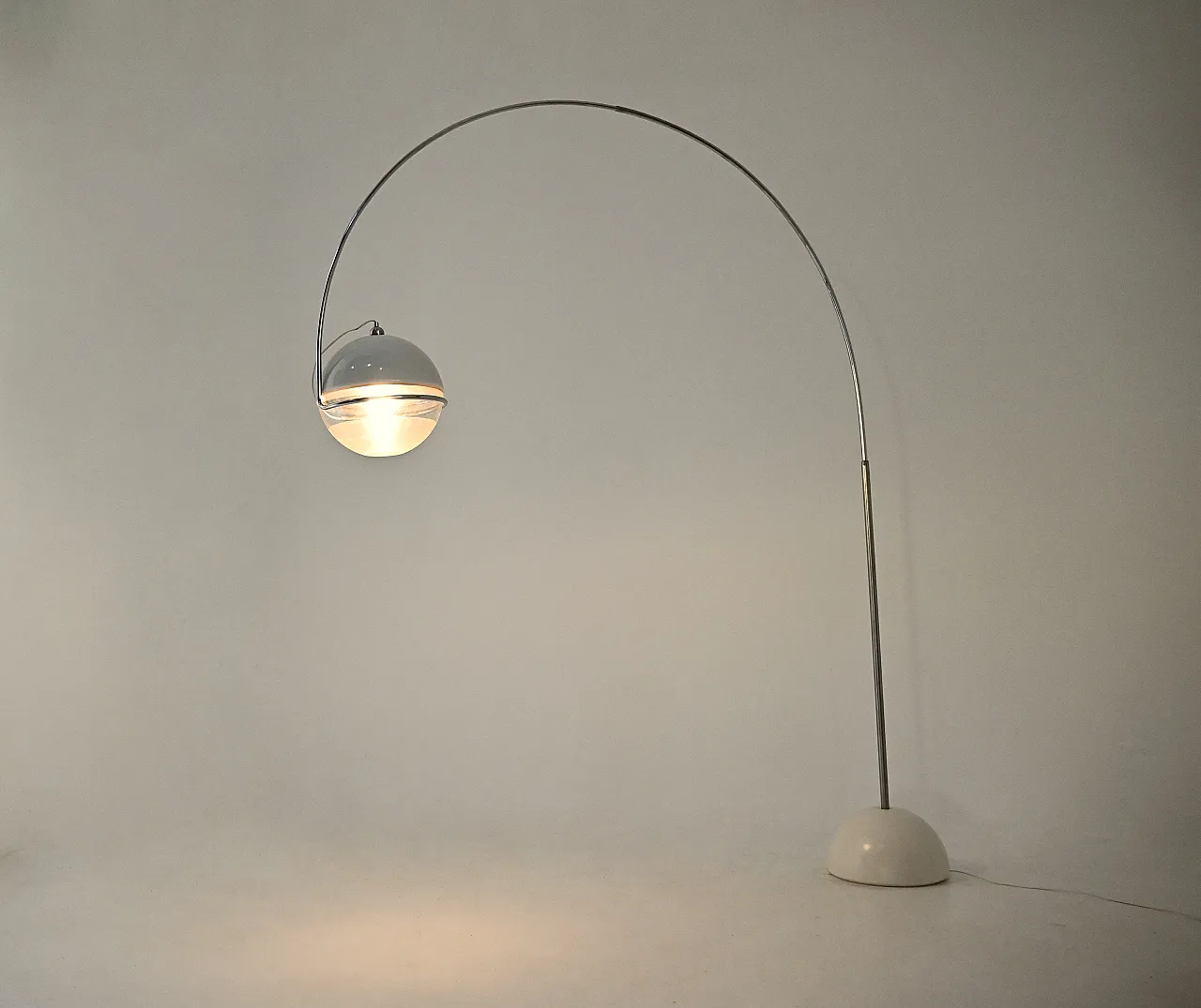 Lampada da terra Focus di Fabio Lenci per Guzzini, anni '70 2