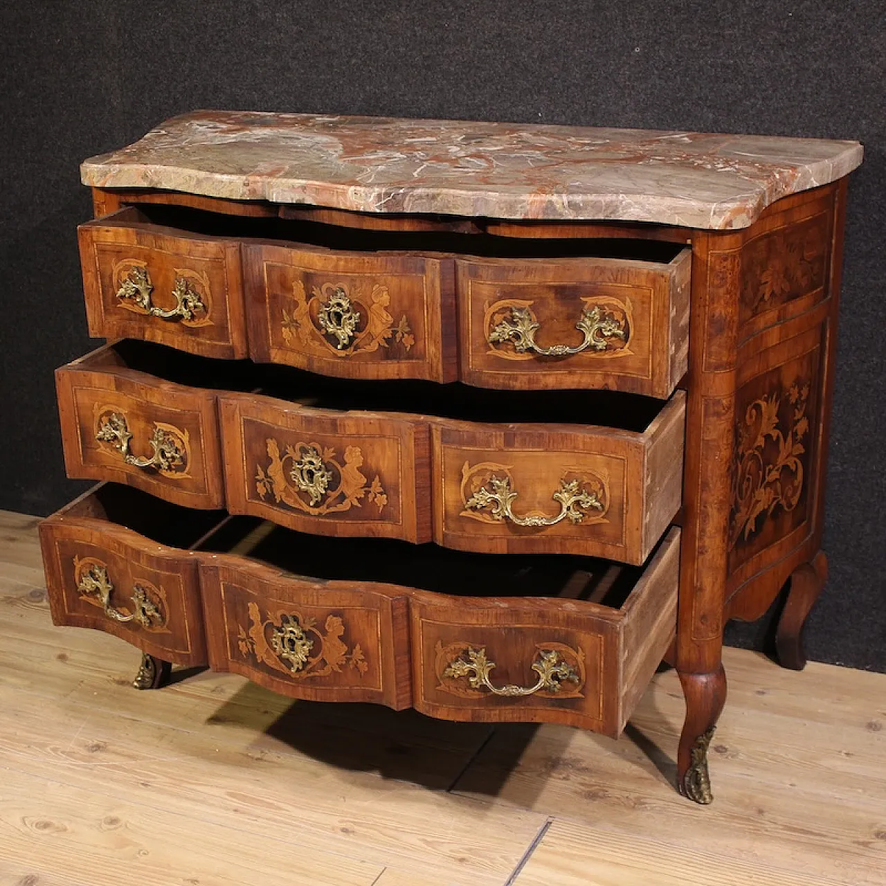 French Louis XV style marquetry chest of drawers from the 20th century 4