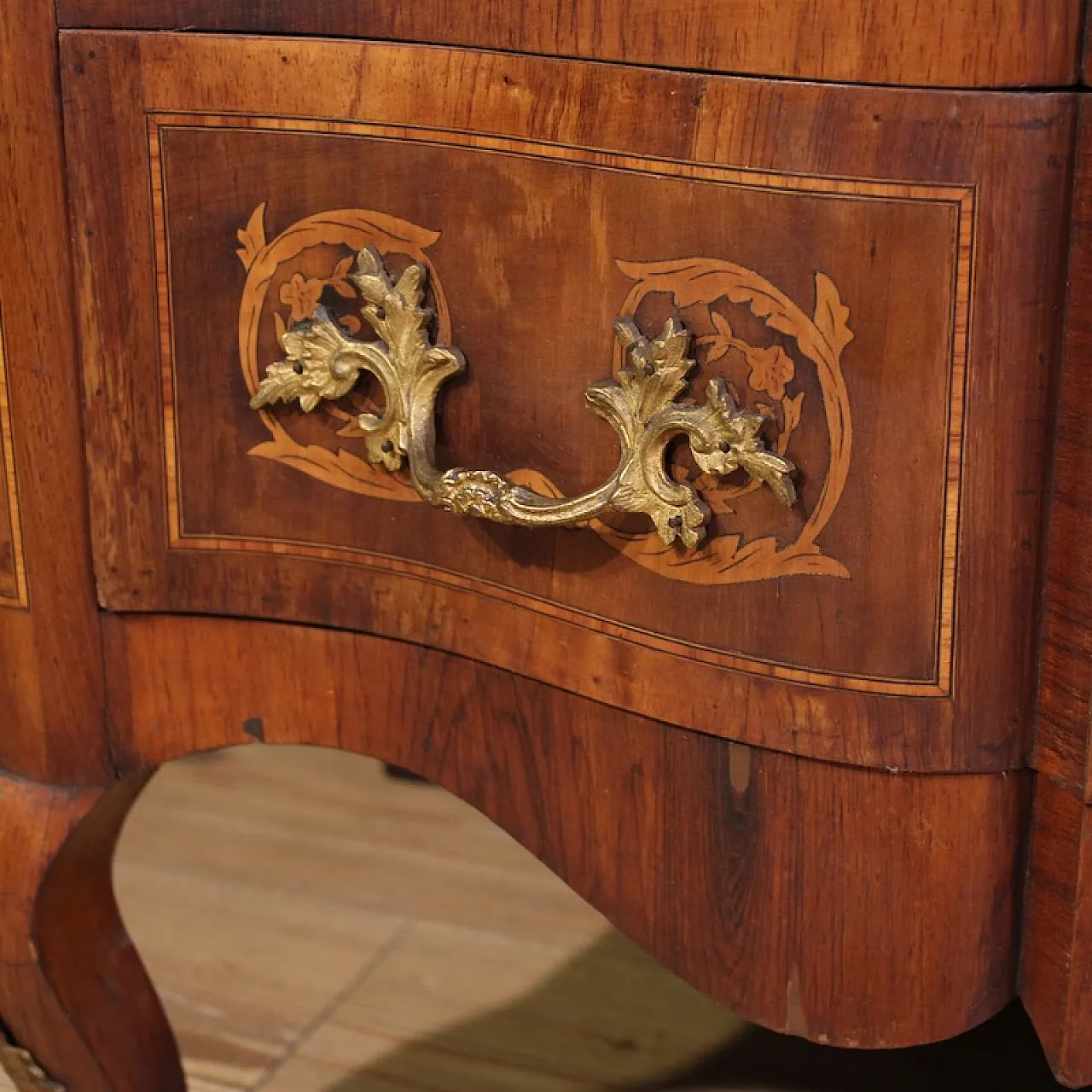 French Louis XV style marquetry chest of drawers from the 20th century 11