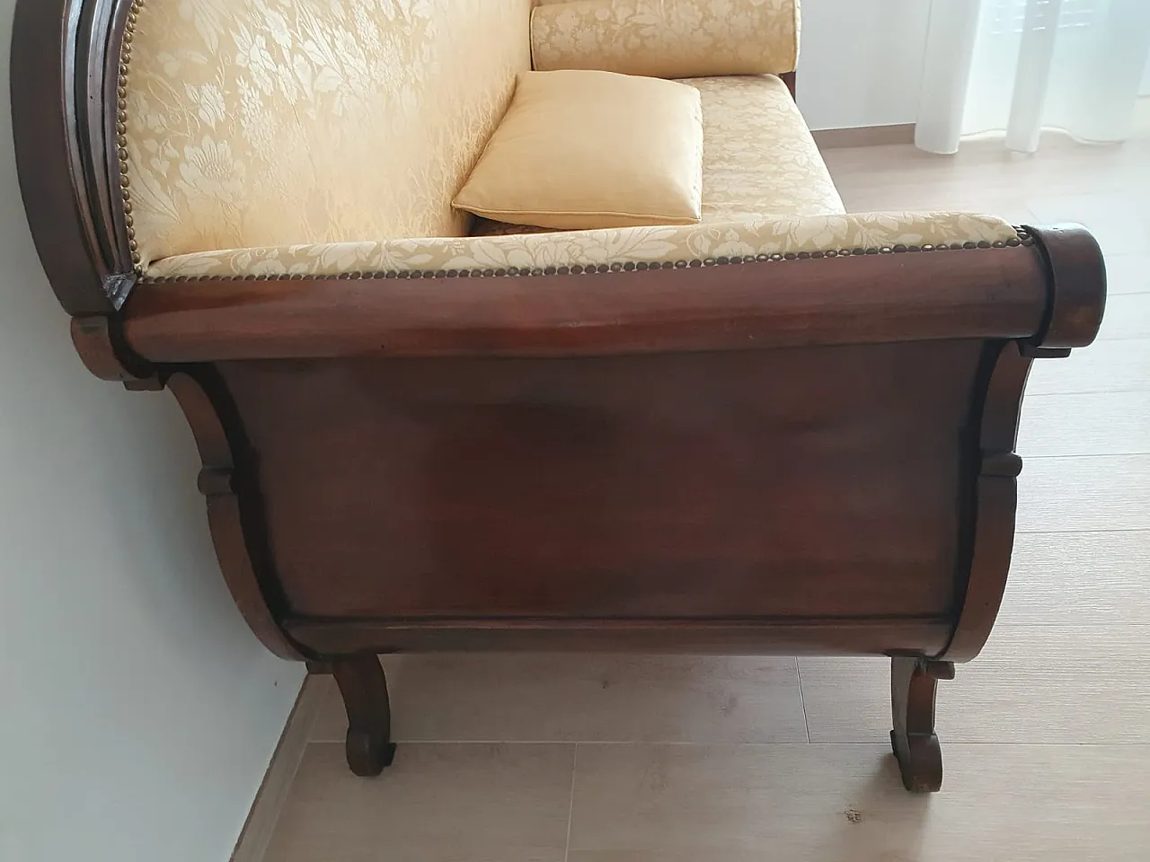 Carved sofa with floral upholstery 3