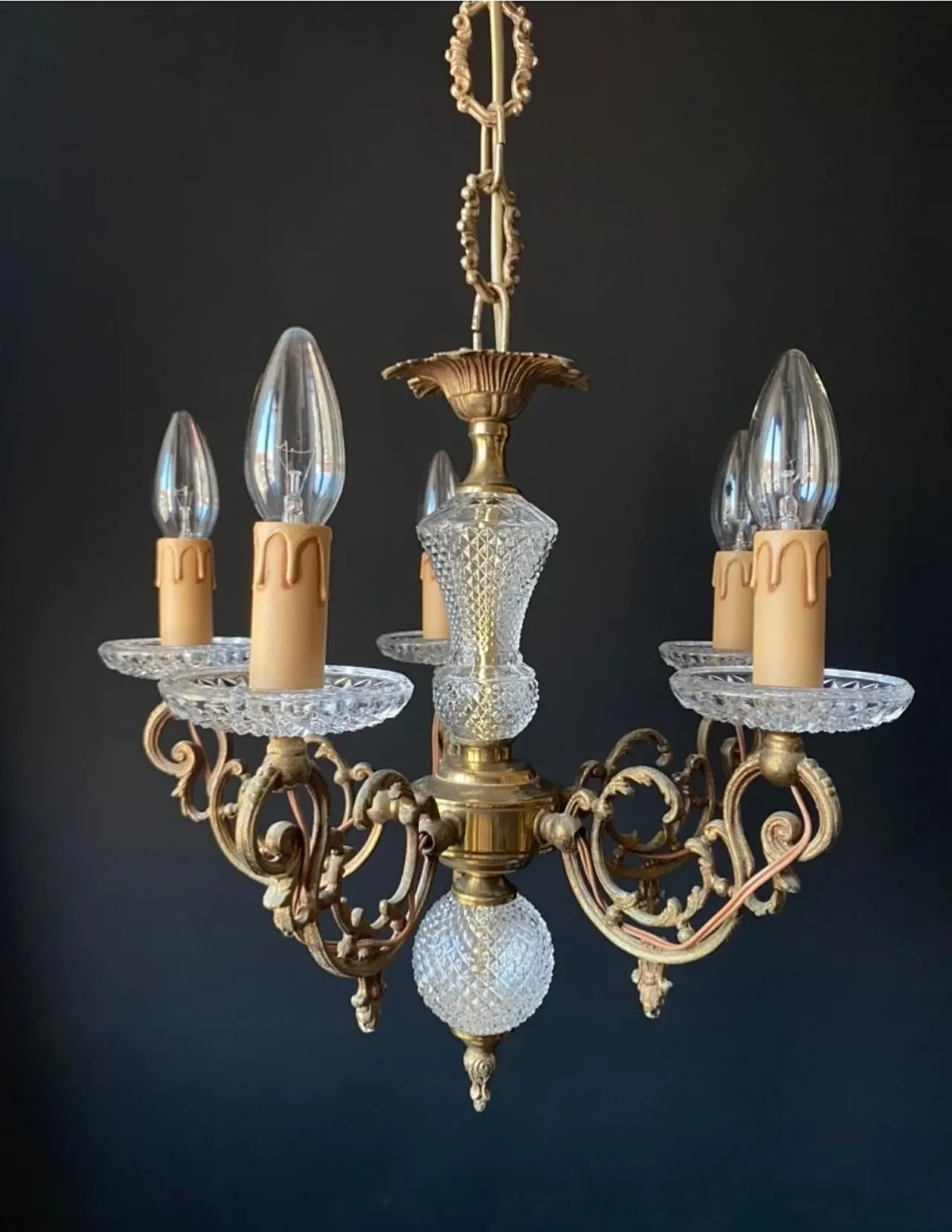 Chandelier in brass and glass, 1960s 1