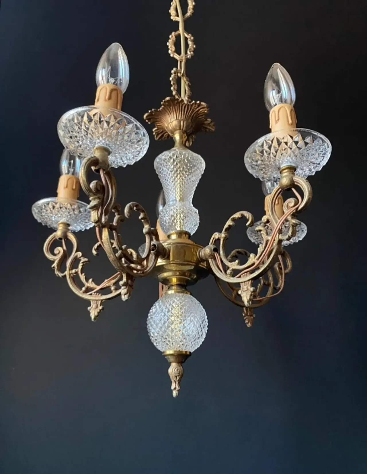 Chandelier in brass and glass, 1960s 5