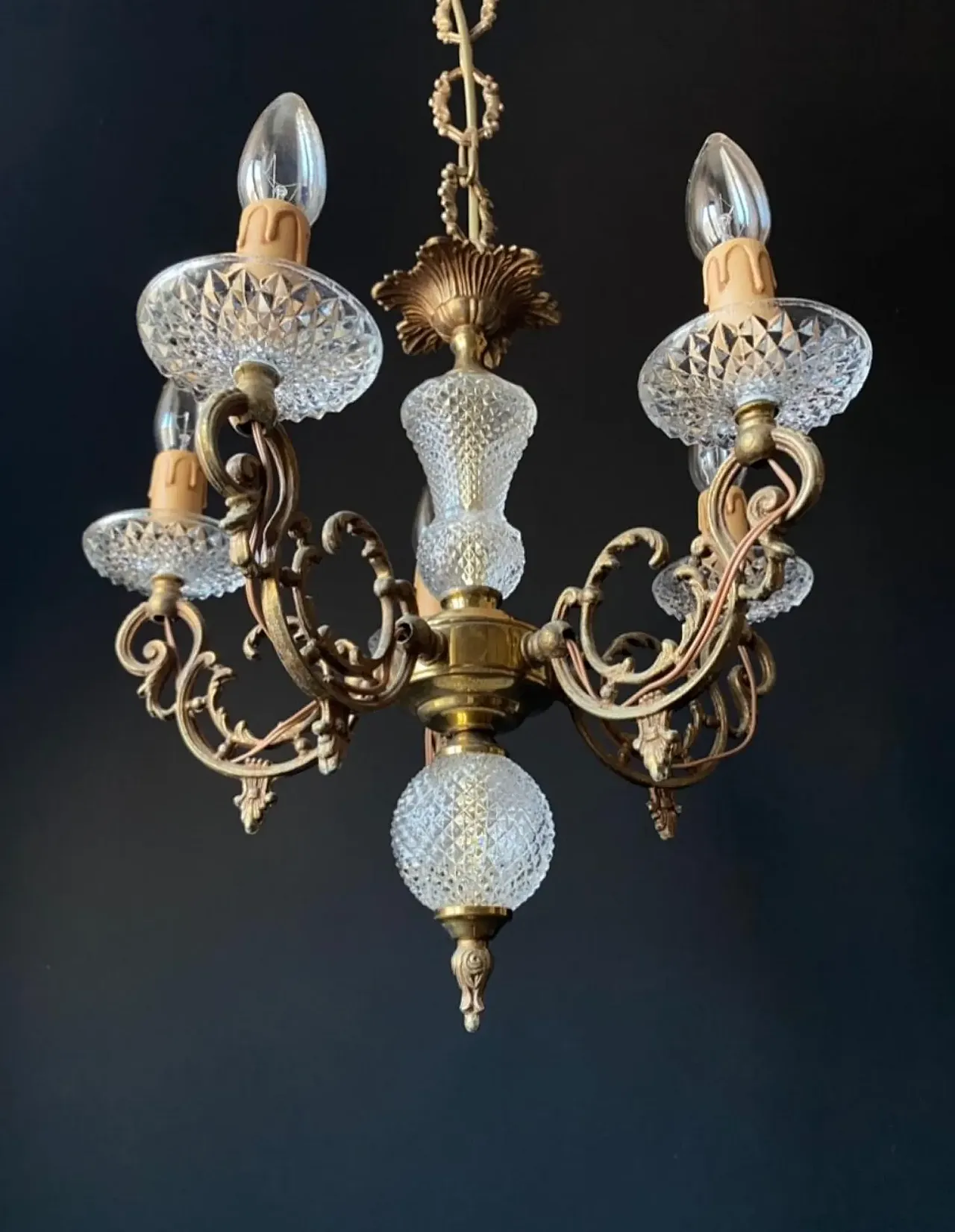 Chandelier in brass and glass, 1960s 6