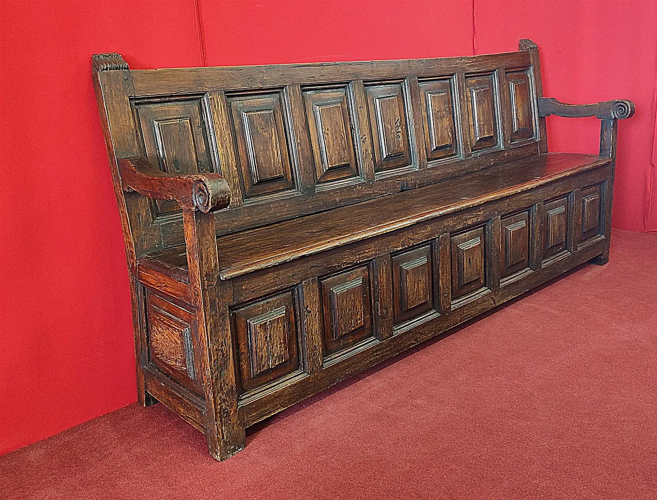 Spanish oak bench, 16th century 1